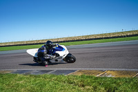 anglesey-no-limits-trackday;anglesey-photographs;anglesey-trackday-photographs;enduro-digital-images;event-digital-images;eventdigitalimages;no-limits-trackdays;peter-wileman-photography;racing-digital-images;trac-mon;trackday-digital-images;trackday-photos;ty-croes